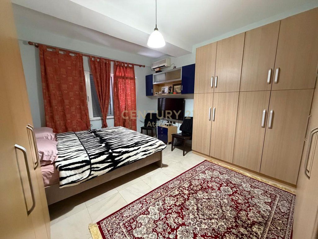 SHESIM SUPER APARTAMENT 3+1+2+DEPO DHE 2 POSTE PARKIMI TEK BRRYLI!
