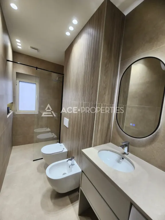 Shitet Apartament 1+1 Plazh Iliria