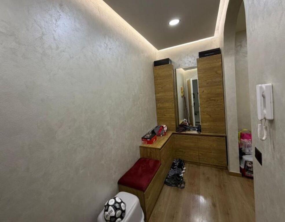 📌Apartament 2+1 në Shitje  – Komuna e Parisit