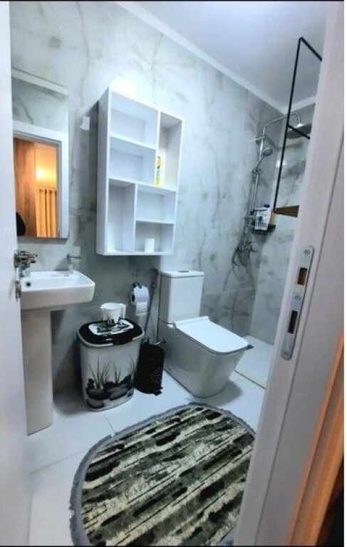 Shitet Studio ne Ali Demi