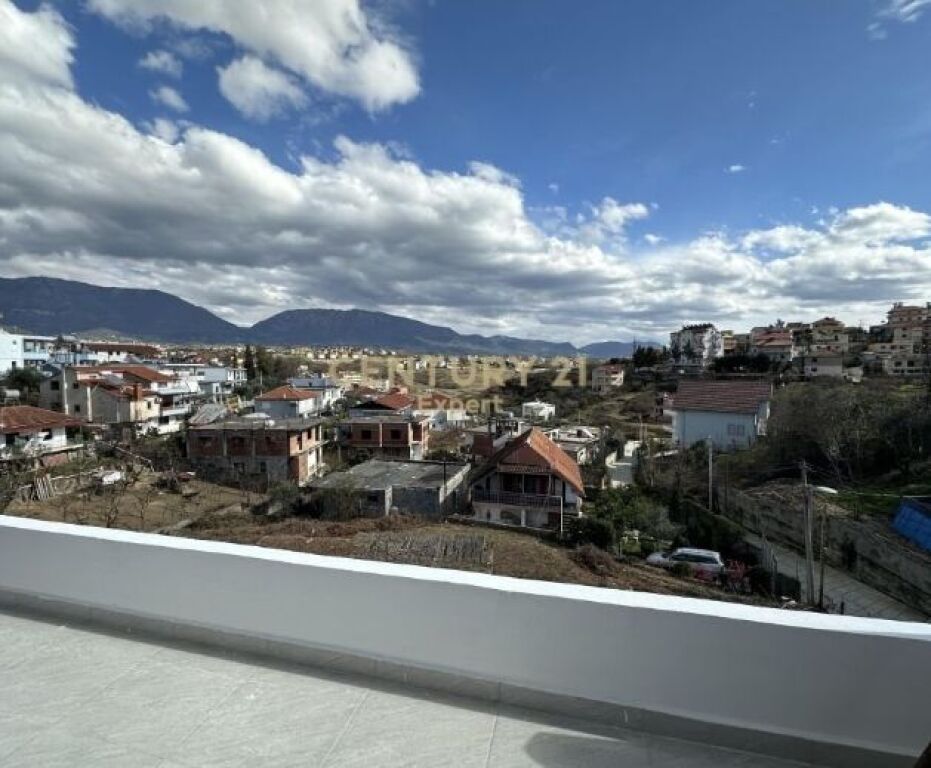 Appartamento 3+1 con 2 posti auto in affitto