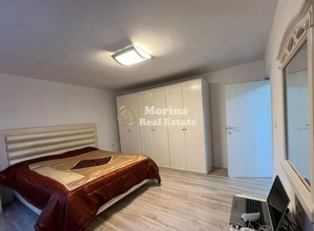 Qera | Shtëpi private 2 + 1 | Rruga 5 Maji | 450 €/muaj