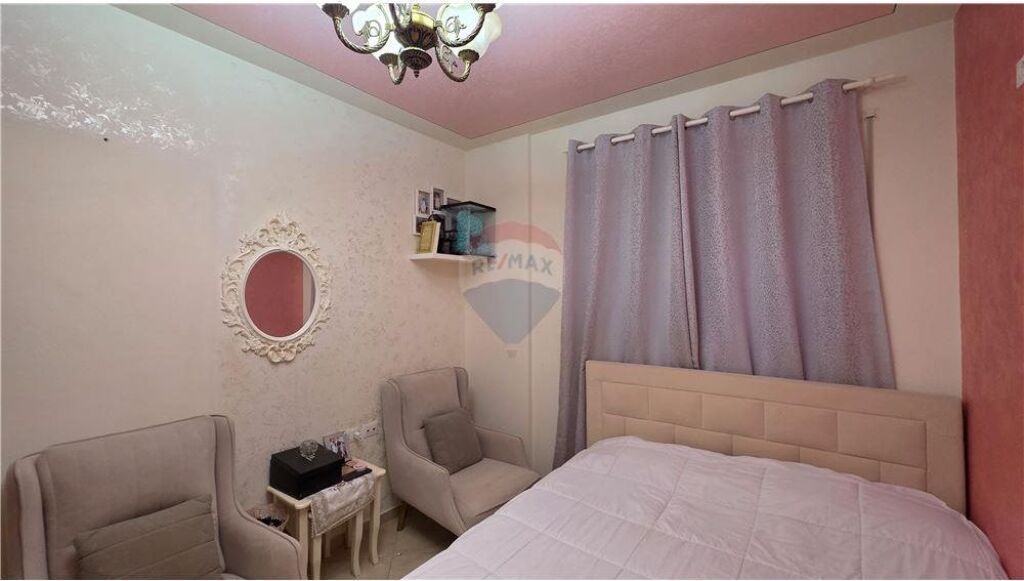 Apartament 2+1+2 ne Shitje,pas hotel Martini