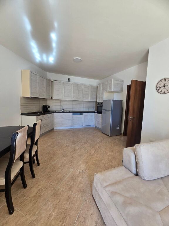 🏢SHITET APARTAMENT 2+1+2 NE LUNGOMARE VLORE!
