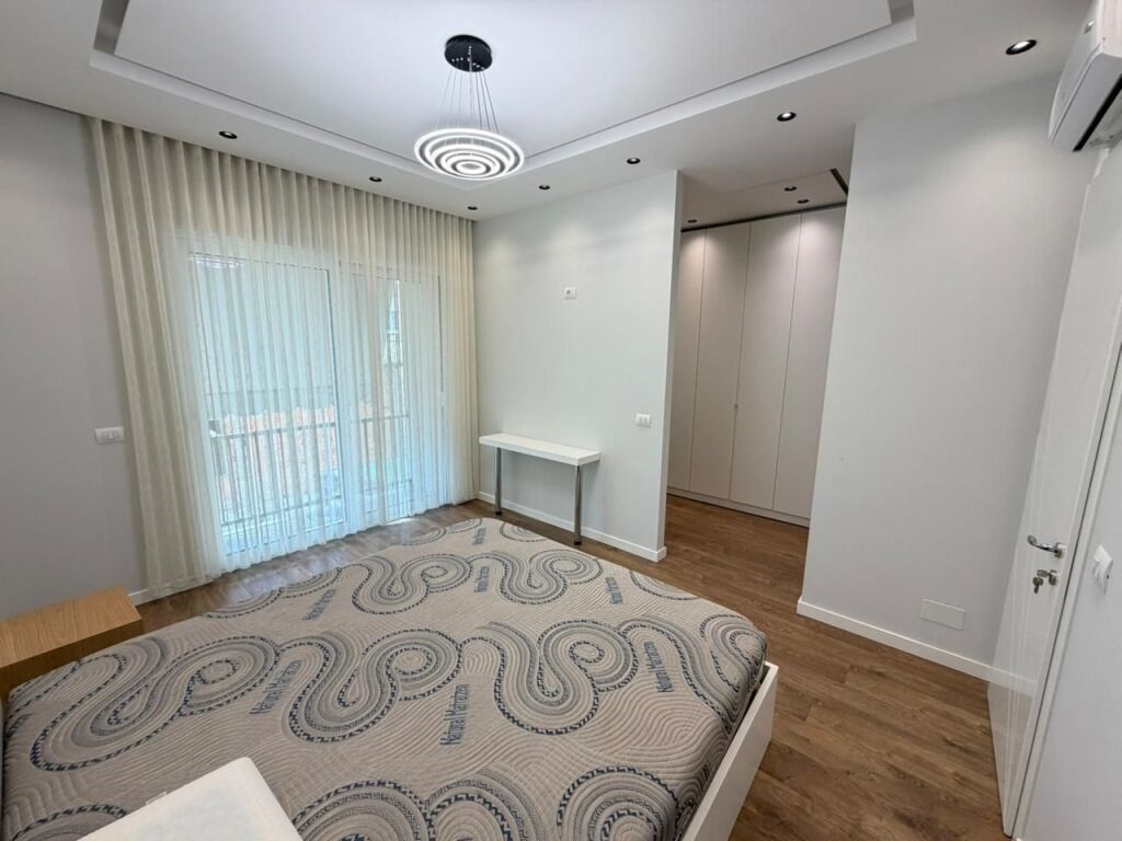 🏡 Villa for Rent  📍 Dalip Topi Street, Kodra e Priftit  ▪️ 2 Bedrooms ▪️ 3 Bathrooms ▪️ 2 Parking spaces  💰 Price: 1000 € / month