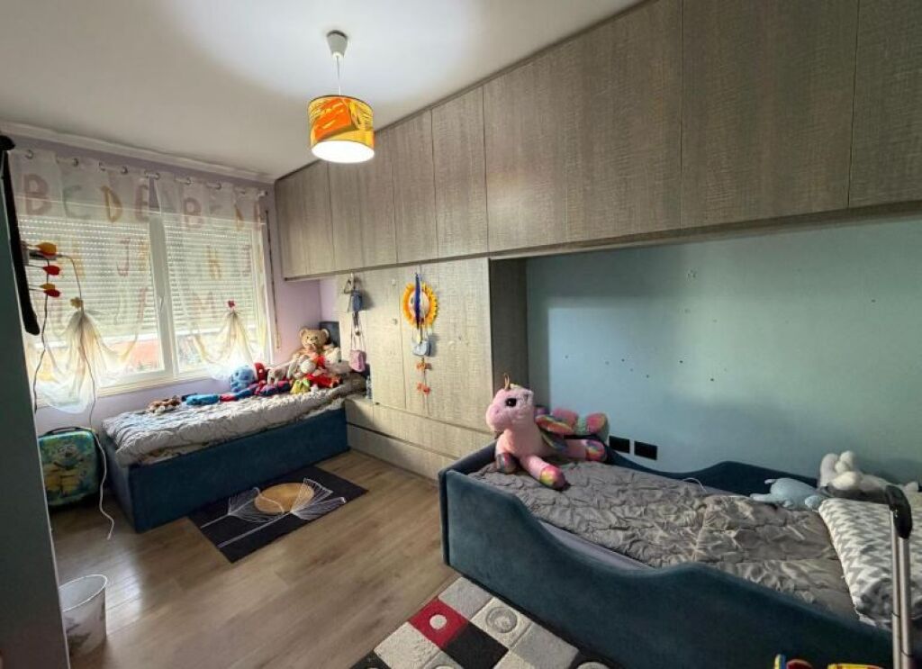 📌Apartament 2+1 në Shitje  – Komuna e Parisit