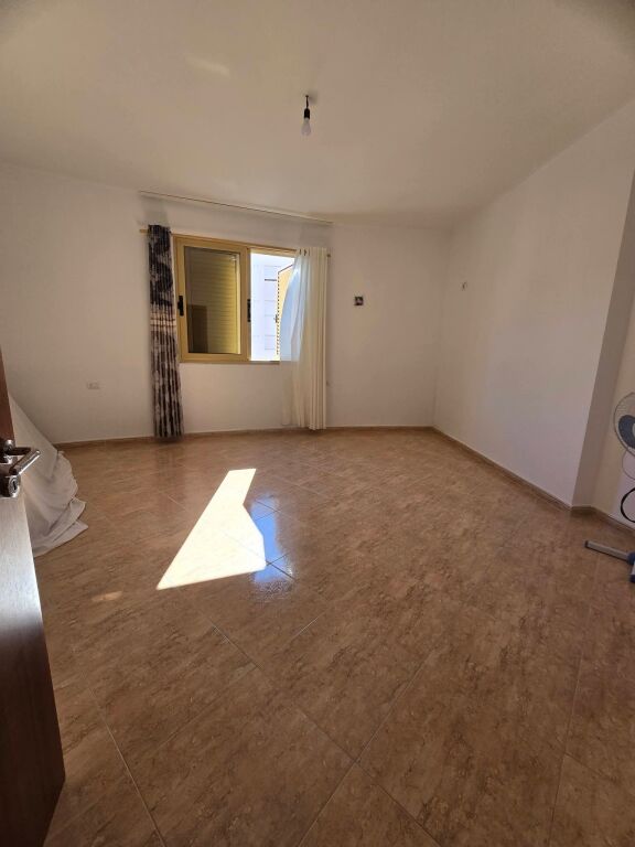 🏢SHITET APARTAMENT 2+1+2 NE LUNGOMARE VLORE!
