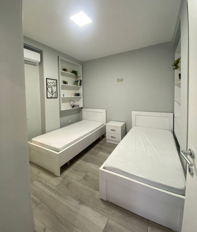 🏡 Shitet Apartament 2+1 – Rruga Frosina Plaku, Tiranë ✨