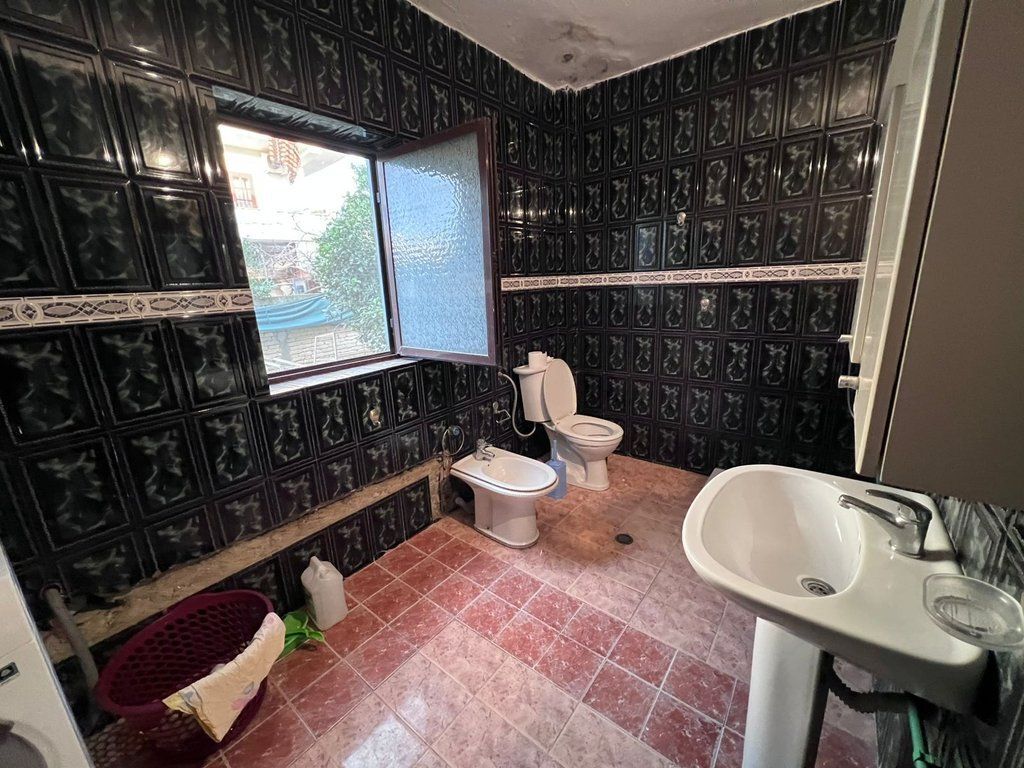 Qera, Apartament 2+1, Ish Parku i Autobuzave , Tirane.