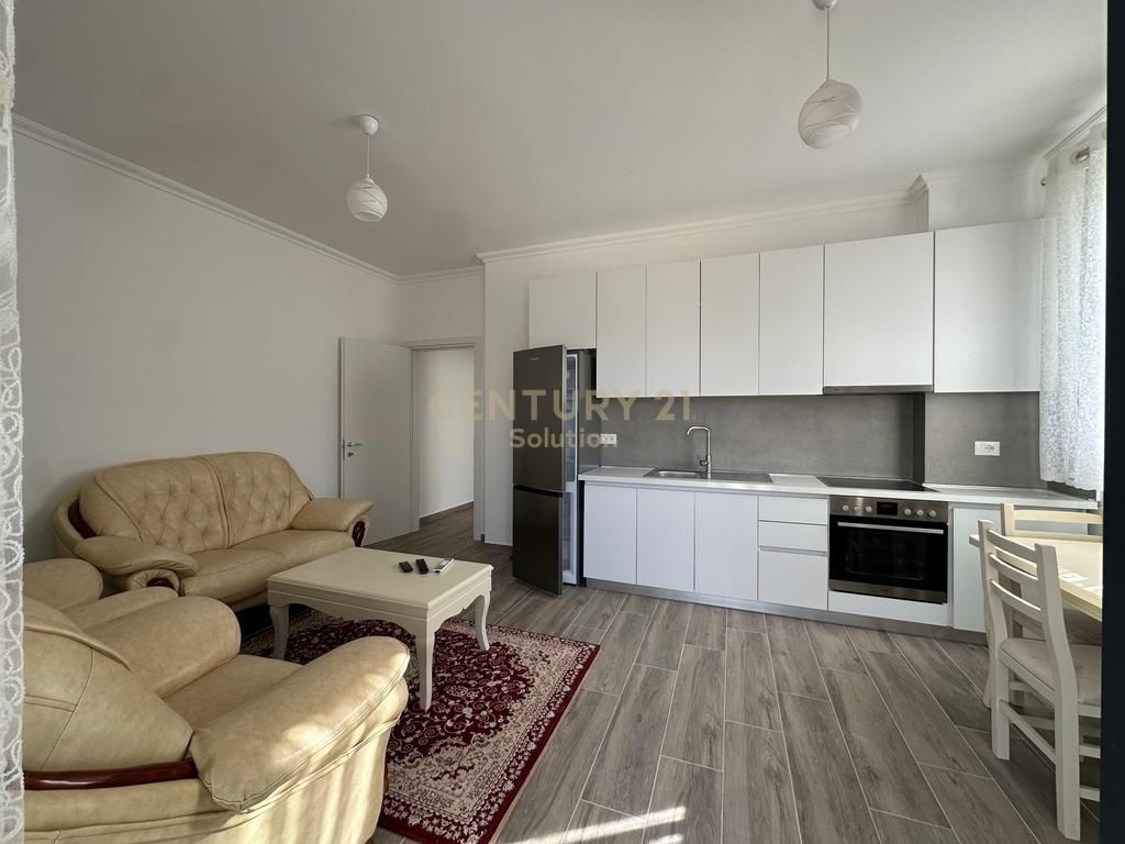 APARTAMENT 2+1+POST PARKIMI PER QIRA PRANE KOMBINATIT !
