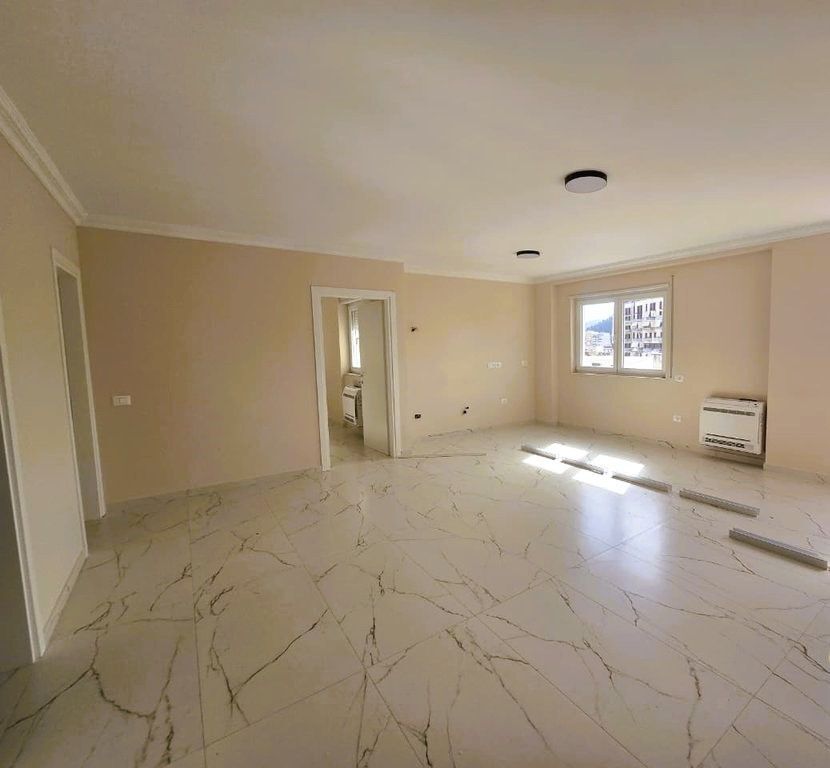 APARTAMENT 2+1 BOSH PER QIRA TE 'DONIKA CENTER'!