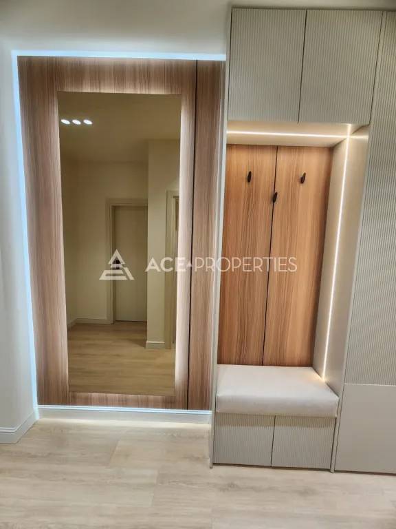 Shitet Apartament 1+1 Plazh Iliria