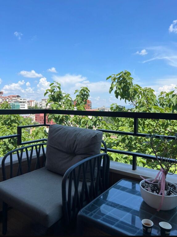 Shitet apartament 2+1+depo tek Kompleksi Fratari , Kopshti Botanik