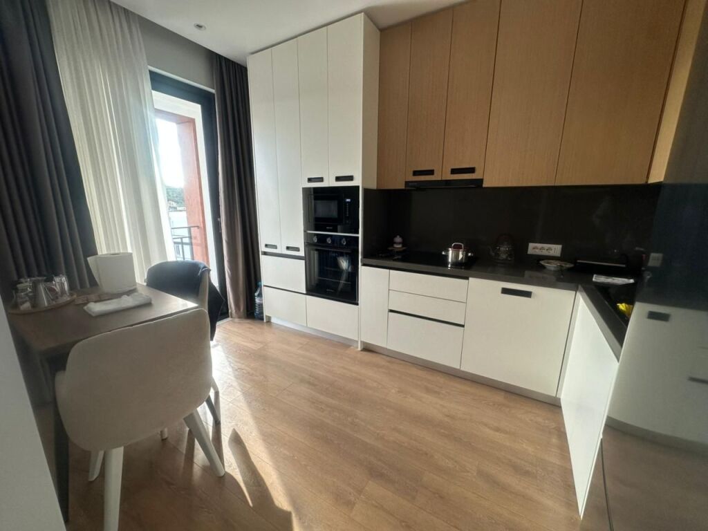 Vendesi Appartamento 2+1+2 Bagni, Astir-Urban Gate