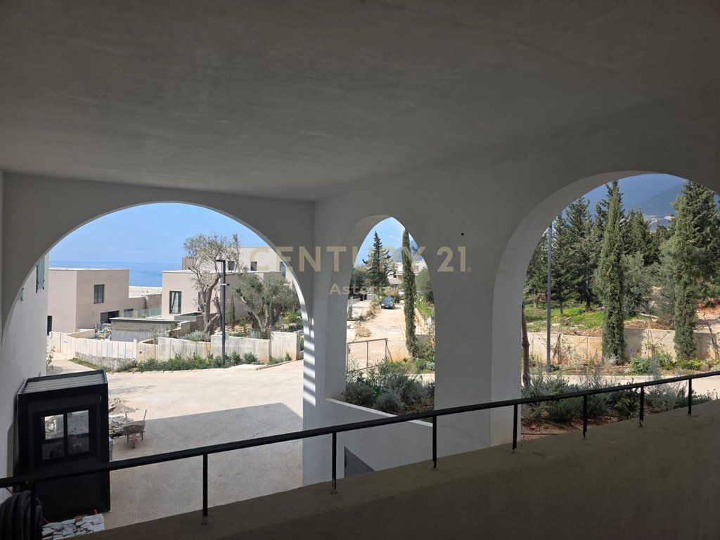 Appartamento 2+1 in vendita a Dhërmi, nella residenza Santorini