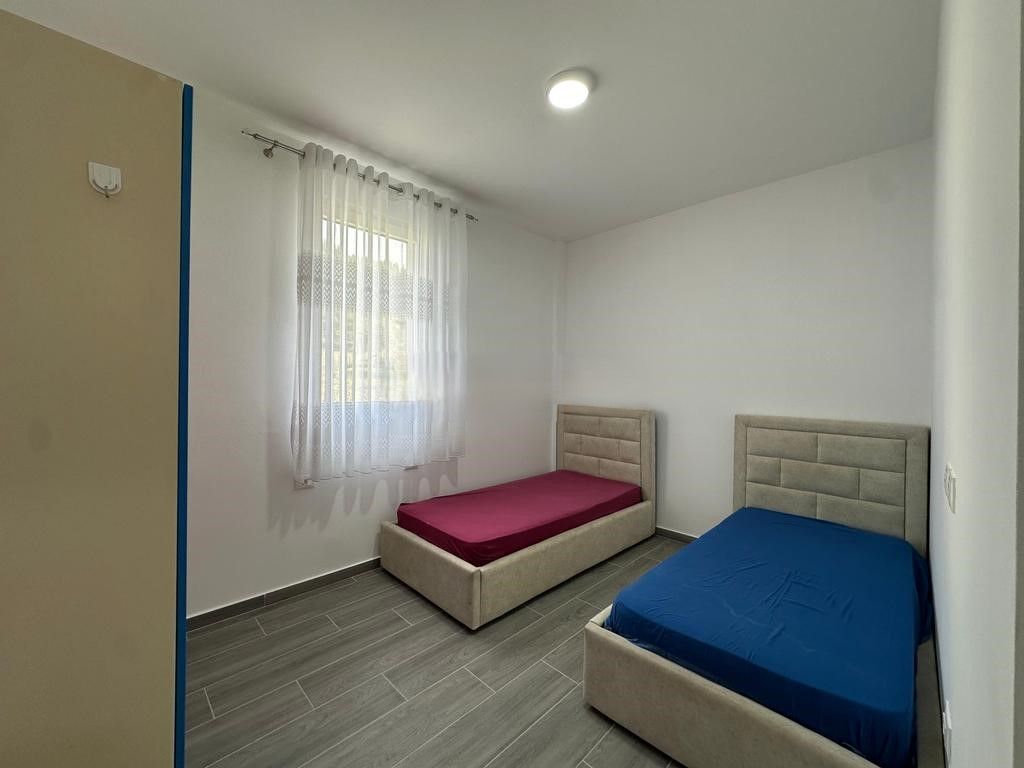 APARTAMENT 2+1+POST PARKIMI PER QIRA PRANE KOMBINATIT !
