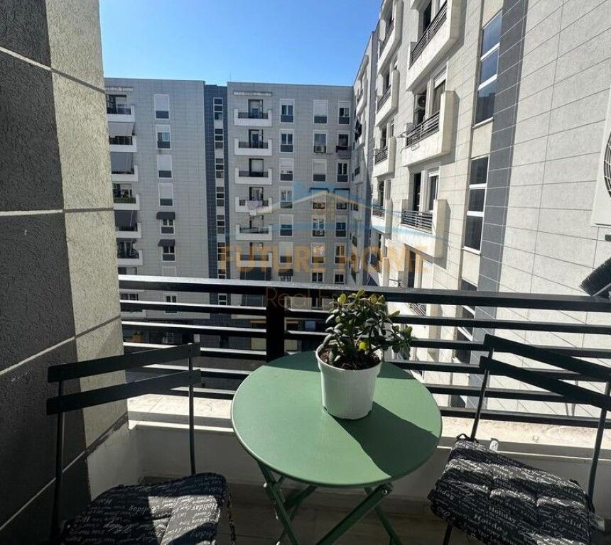Qera,Apartament 2+1,21 Dhjetori !