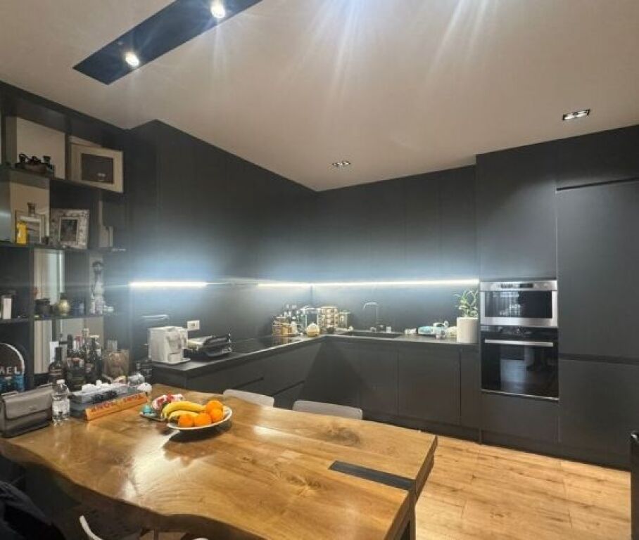 Shitet apartament 2+1+2 – (rezidencë moderne)