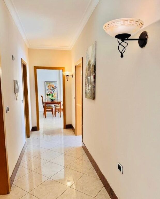 APARTAMENT 2+1+2 ME QERA NE BLLOK!