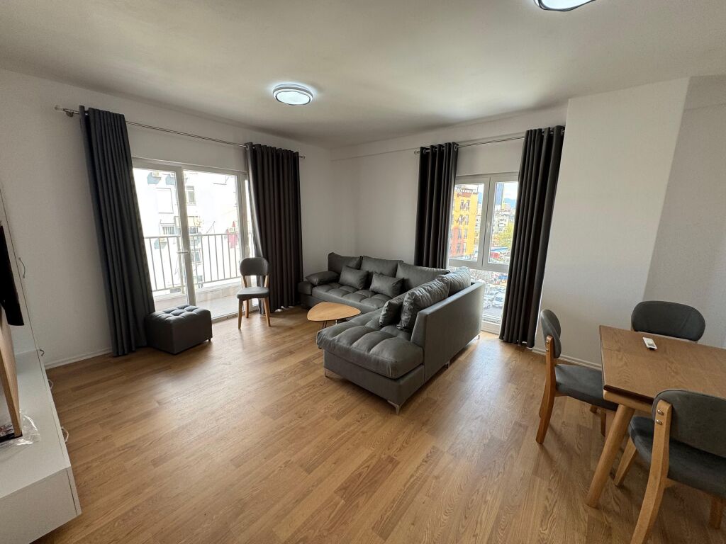 Apartment me qera 2+1+2 Zogu zi