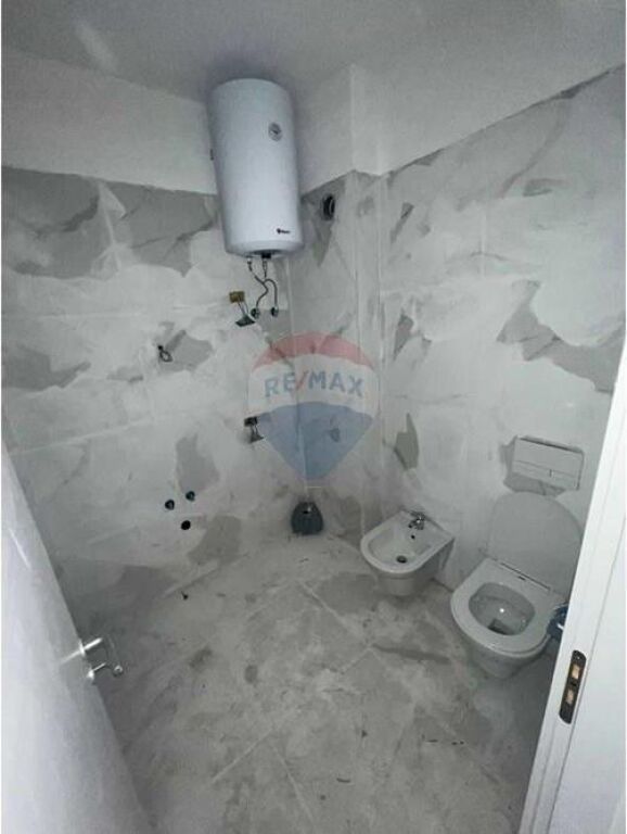 Appartamento 1+1 in vendita a Univers City