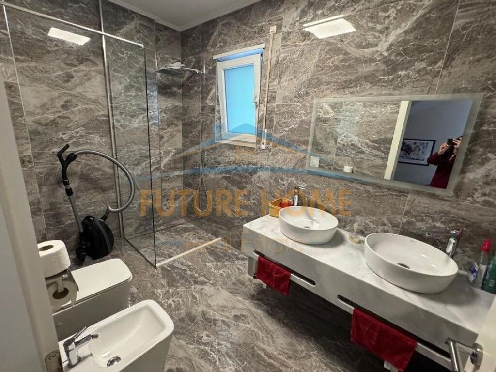 In vendita, Villa, Metatron Residence, Farke