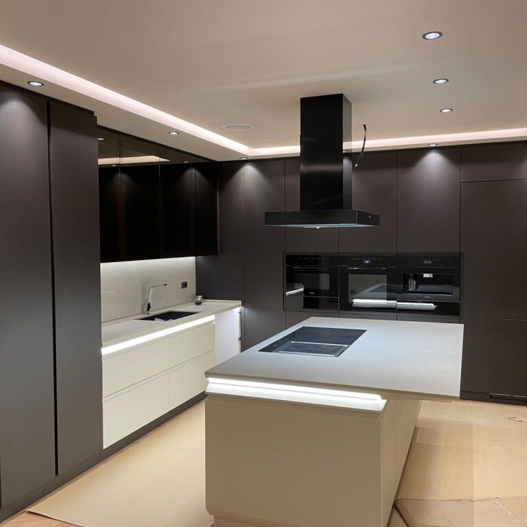 🏡 Villa su 3 Piani in Vendita – Mandarin Residence