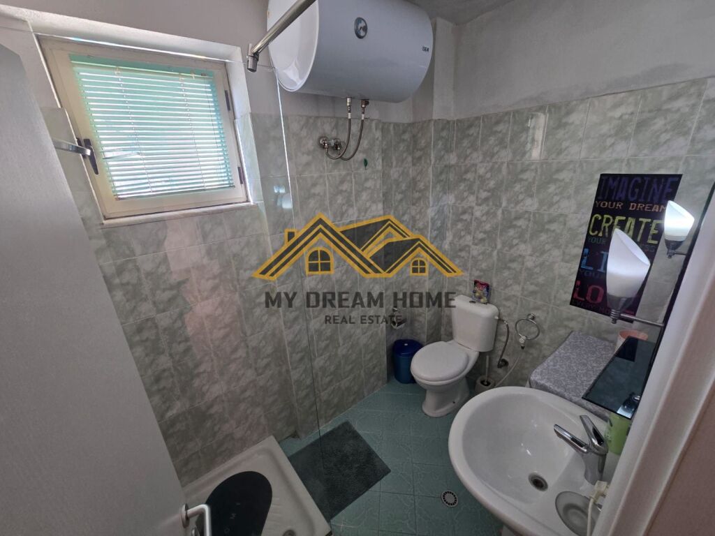 JEPET ME QIRA APARTAMENT 1+1 PLAZH DURRES