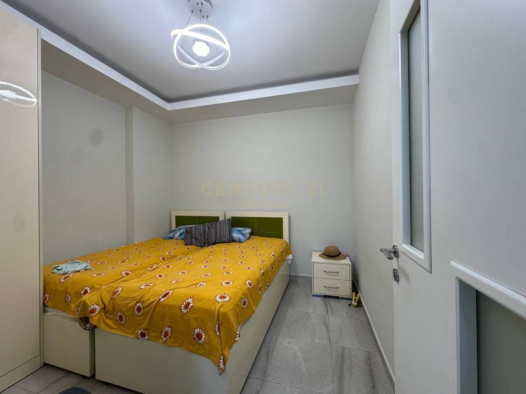 VENDIAMO APPARTAMENTO 2+1+ 120 M2 CORTILE PRESSO LA RESIDENZA "SAN PIETRO"