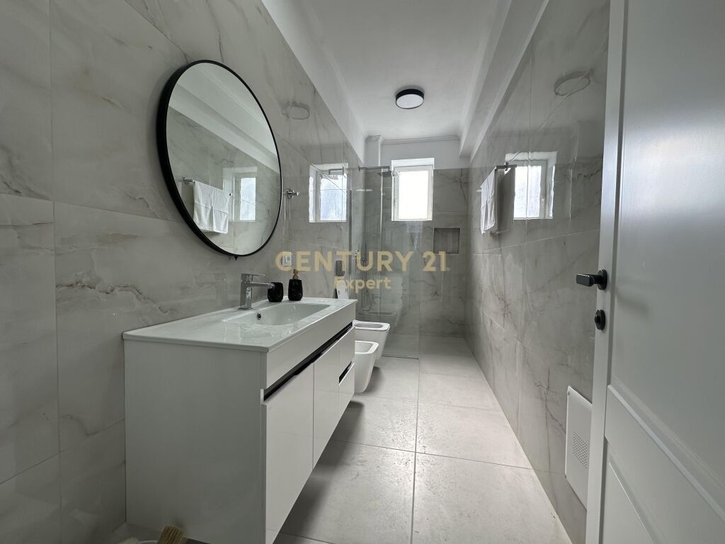 Apartment 3+1+2 + Parking Space for Rent in the Sauk-u te Ri area, Tirana (Villa floor)