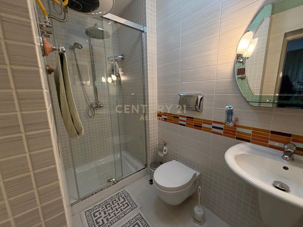 SHESIM SUPER APARTAMENT 3+1+2+DEPO DHE 2 POSTE PARKIMI TEK BRRYLI!