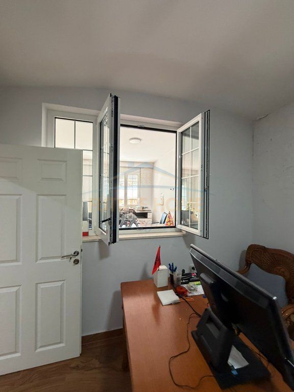 Rent, 2+1 Apartment for offices, Center, Tirana.