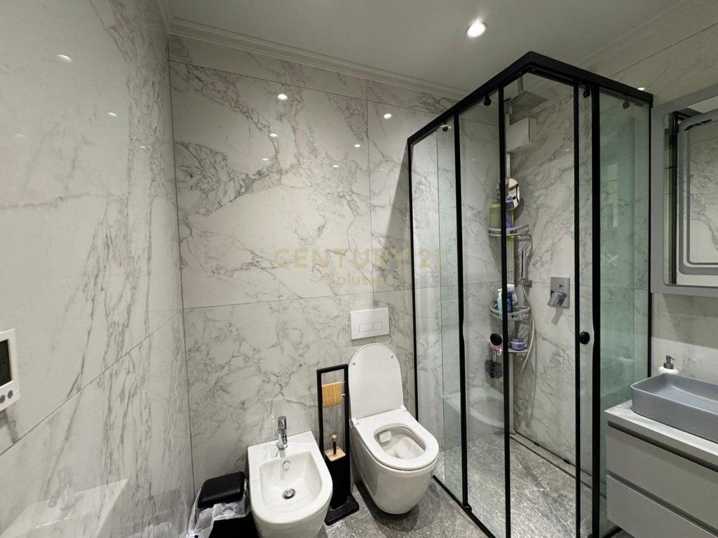 APARTMENT FOR SALE AT VILA L !