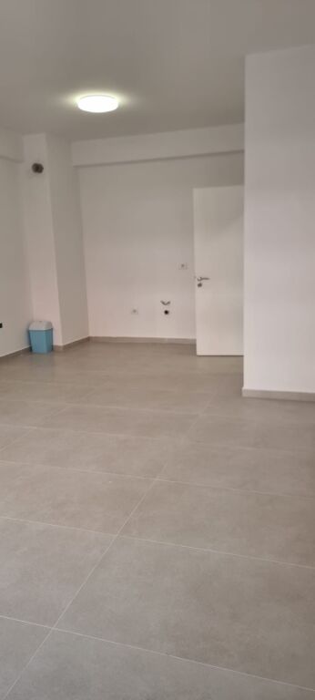 Apartament me qera 1+1 Astir