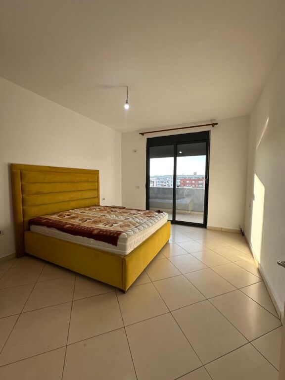 JEPET ME QERA 2+1 ASTIR 45000LEKE/MUAJ