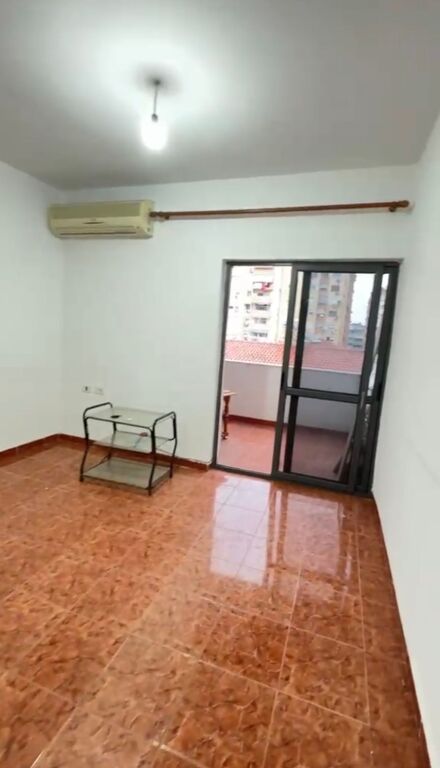 Appartamento 2+1 in vendita presso Komuna Parisit