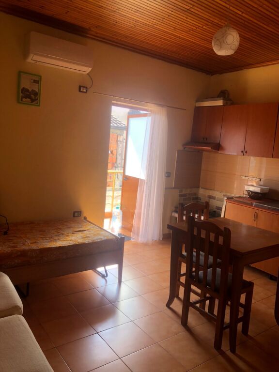 Rent | Studio apartments | Laprakë | 230 €/month