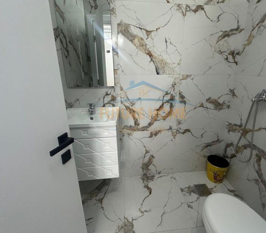 Qera,Apartament 2+1,21 Dhjetori !