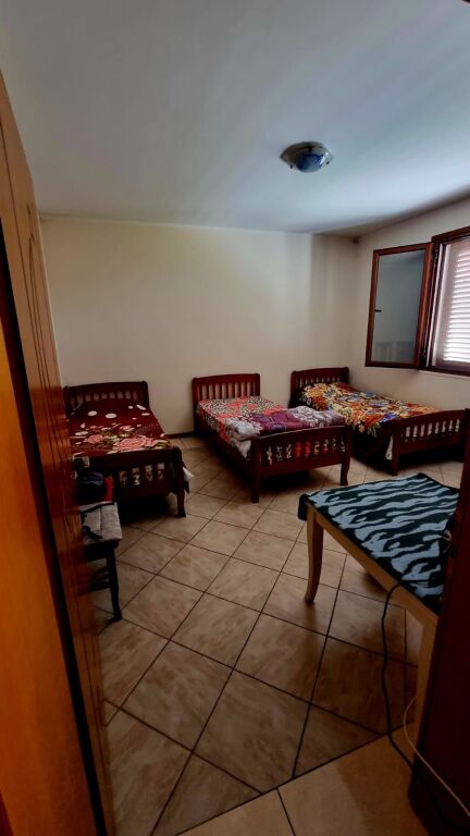 SHITET SHTËPI PRIVATE NË VADARDHE ,SUKTH-DURRES!
