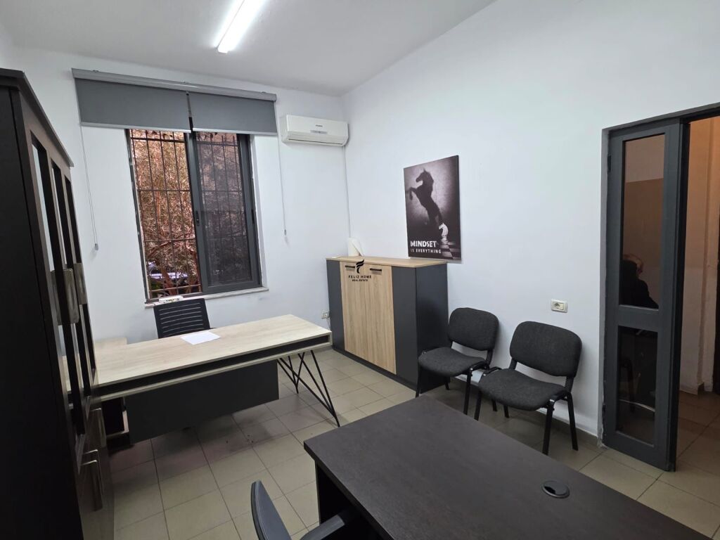 OFFICE FOR RENT 24 M2 BAJRAM CURRI BOULEVARD 70,000 LEKE FH-65827