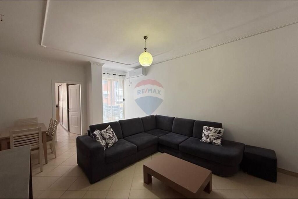 Apartament - Për Qira - KMY, Tiranë