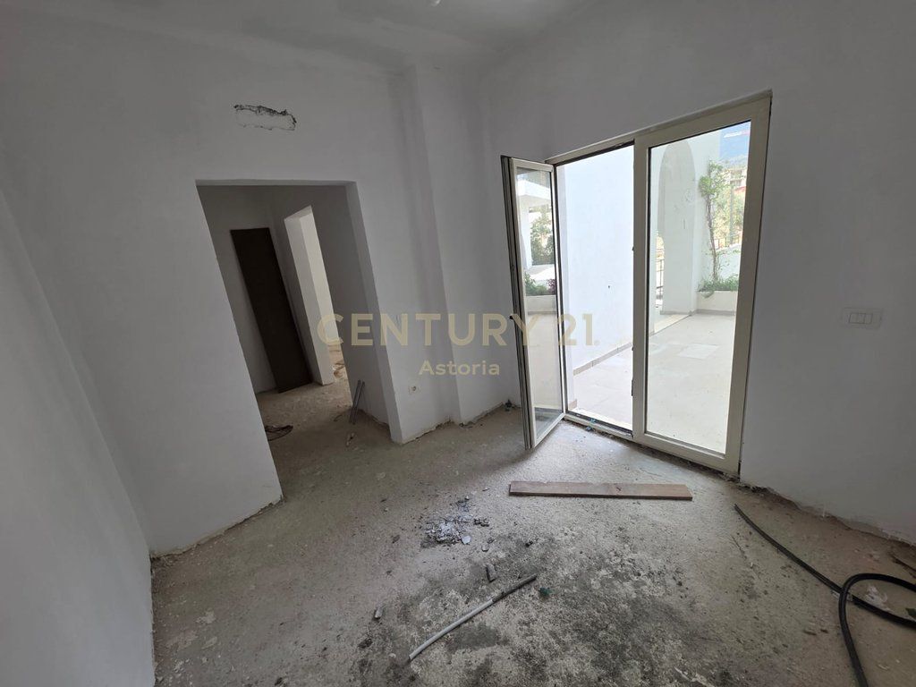 Appartamento 2+1 in vendita a Dhërmi, nella residenza Santorini