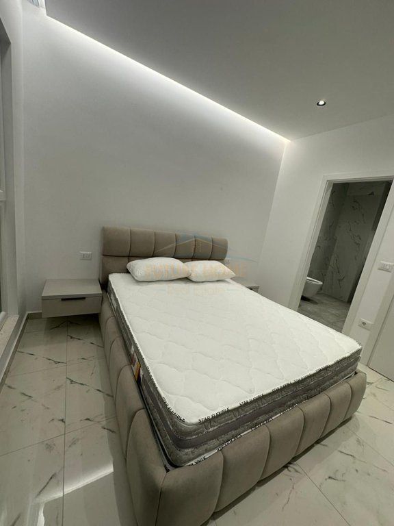 Apartament 2+1+2 për Qera ne Laprake tek Aura Complex.