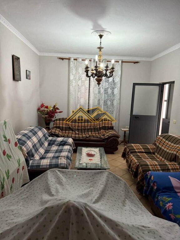 SHITET SHTEPI PRIVATE SHKOZET DURRES!
