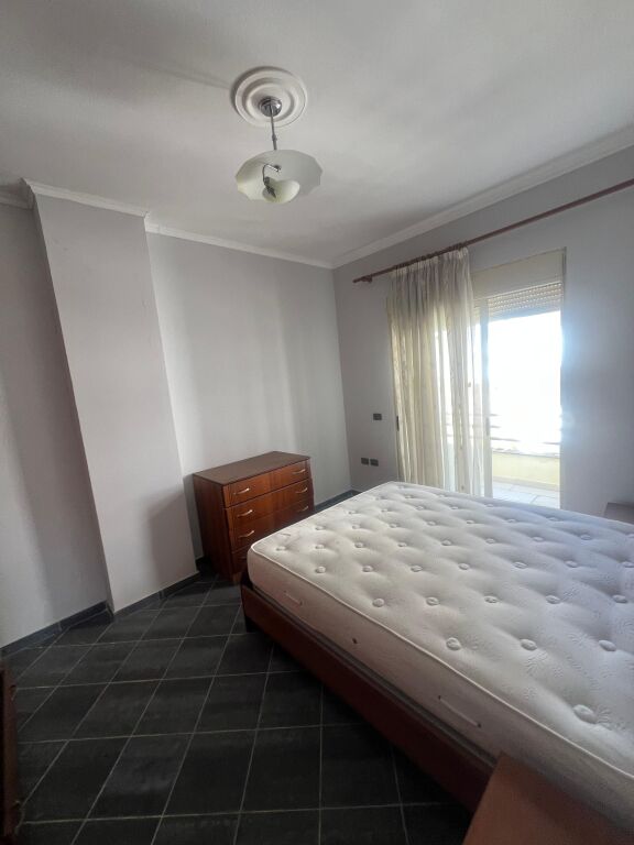 SHITET APARTAMENT 1+1 NE ZONEN E SHKEMBIT KAVAJES