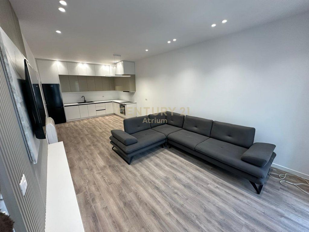 FOR RENT APARTMENT 1 + 1 AT EMERALD CENTER 5 MAJI STREET !