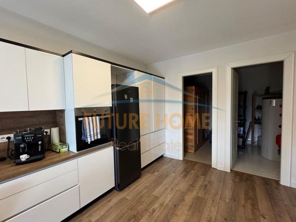 In vendita, Villa, Metatron Residence, Farke