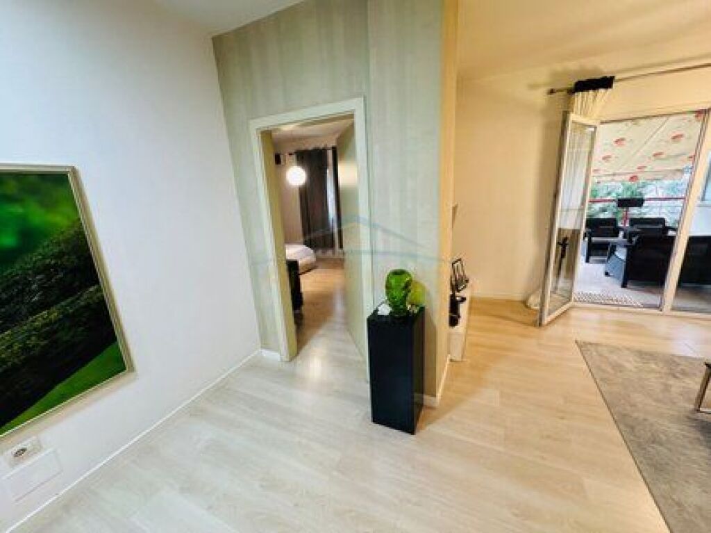 In vendita, Appartamento 1+1+ balcone, Ipoteca