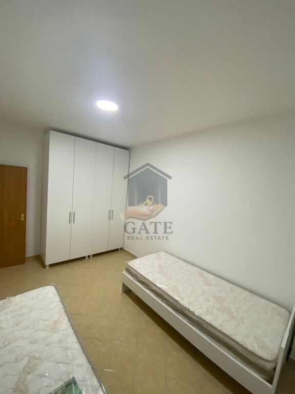 Jepet me qira apartament 2+1 + Post parkimi