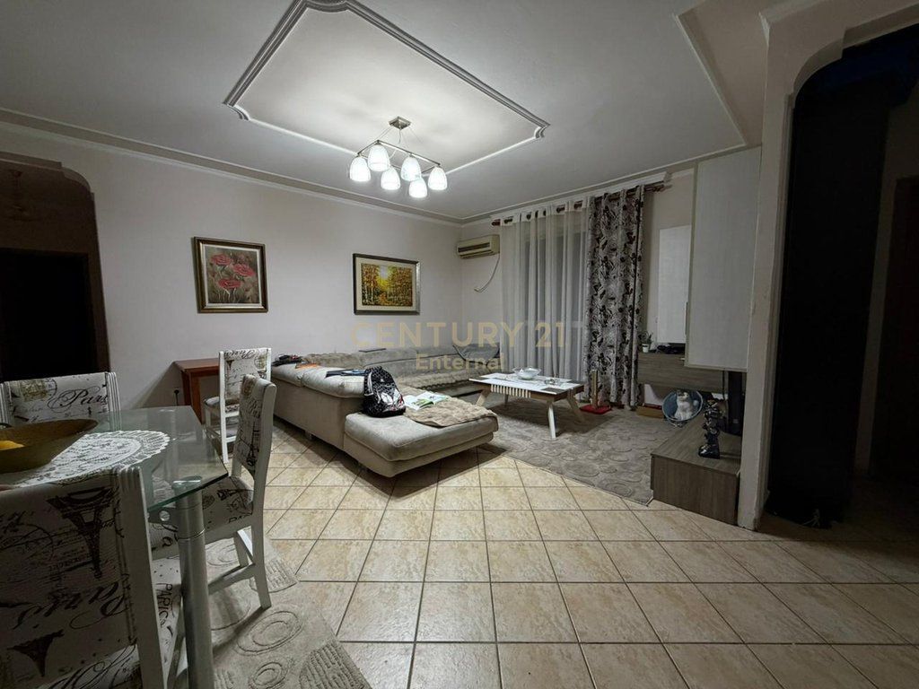 Apartment 3+1+2 for sale near the Ballet School, Tirana 133 m²